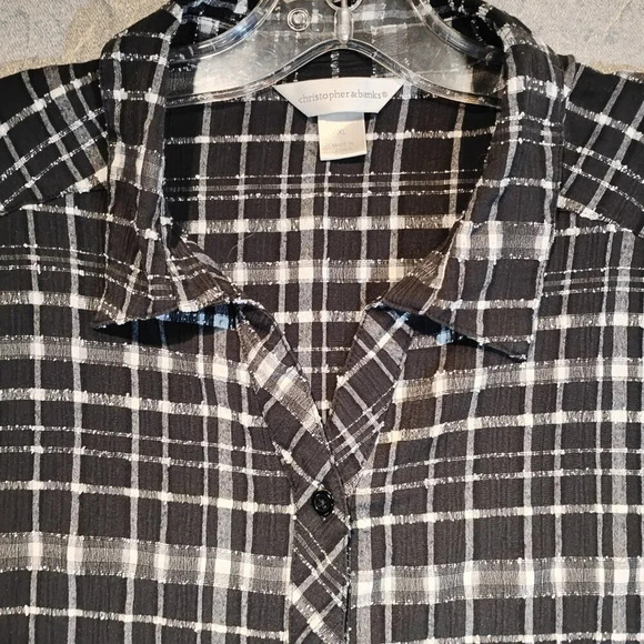 Christopher & Banks Black & White Short Sleeve Buttoned Shirt in Size XL. - Picture 4 of 10